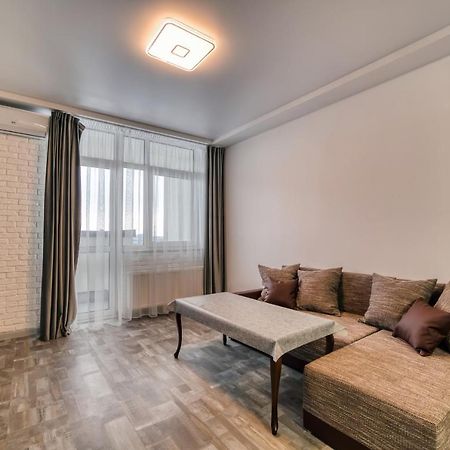 Apartments Kiev Exterior photo