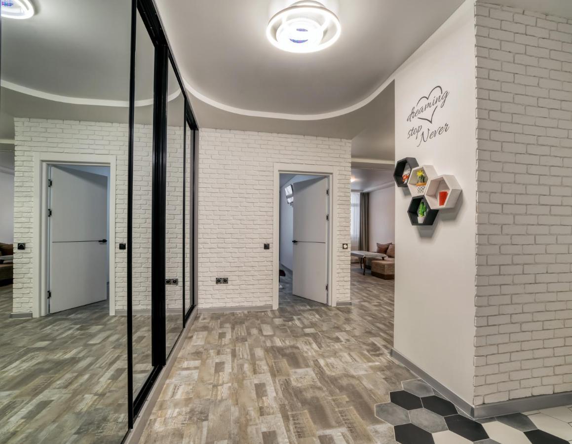 Apartments Kiev Exterior photo